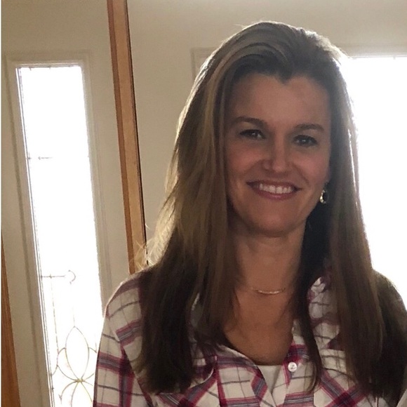 Meet your Posher, Sunny - Picture 1 of 2